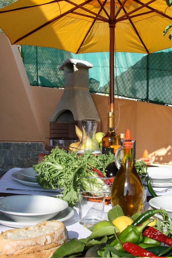 Appartamenti Villa Chiara Империа Екстериор снимка
